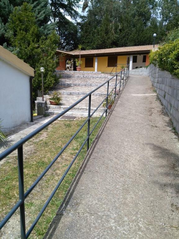 Agriturismo Usurtala Orani Bagian luar foto