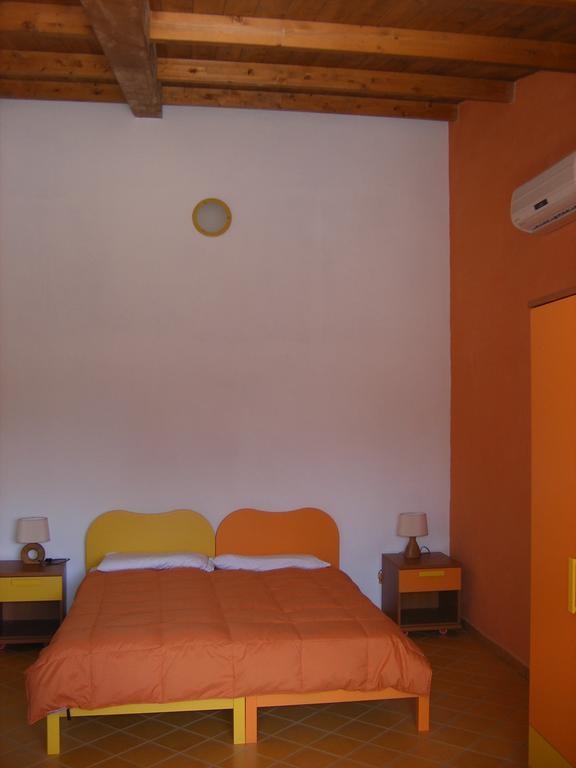 Agriturismo Usurtala Orani Bagian luar foto