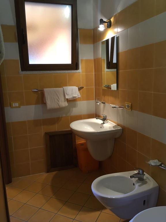Agriturismo Usurtala Orani Bagian luar foto